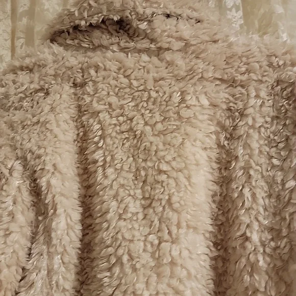 H&M Cream Teddy Jacket - Picture 6 of 7